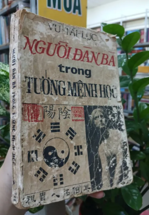 NGƯỜI ĐÀN BÀ TRONG TƯỚNG MỆNH HỌC - VŨ TÀI LỤC