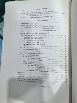Contribution à l'étude d'un génie tutélaire annamite Lí-Phục-Man" (Góp phần nghiên cứu thành hoàng An Nam Lý Phục Ma