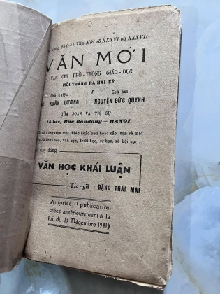 VĂN HỌC KHÁI LUẬN - ĐẶNG THAI MAI (1944)