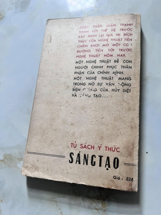 Thảo luận giữa Cung Trầm Tưởng, Doãn Quốc Sỹ, Duy Thanh, Mai Thảo, Nguyễn Sỹ Tế, Thanh Tâm Tuyền, Trần Thanh Hiệp, Tô Thuỳ Yên, 