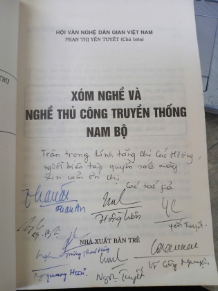 XÓM NGHỀ VÀ NGHỀ THỦ CÔNG TRUYỀN THỐNG NAM BỘ - PHAN THỊ YẾN TUYẾT