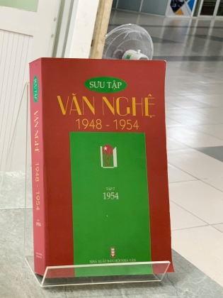 SƯU TẬP VĂN NGHỆ 1948 - 1954 (HỮU NHUẬN & LẠI NGUYÊN ÂN) 