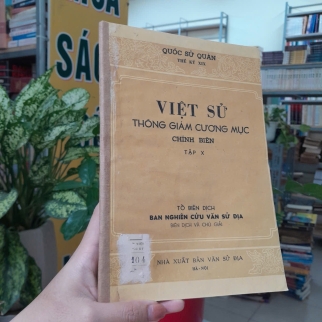VIỆT SỬ THÔNG GIÁM CƯƠNG MỤC CHÍNH BIÊN TẬP X