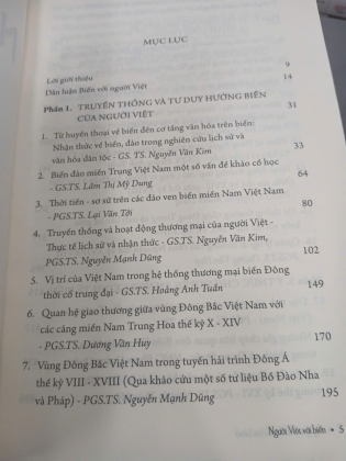 NGƯỜI VIỆT VỚI BIỂN - NGUYỄN VĂN KIM 