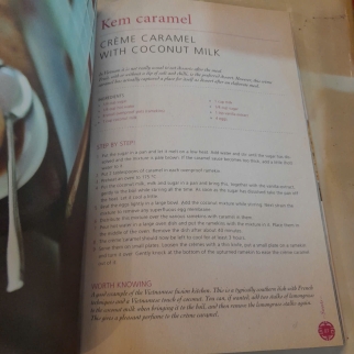 HANOI STREET FOOD (ĐỒ ĂN ĐƯỜNG PHỐ HÀ NỘI) - TOM VANDENBERGHE, LUK THYS