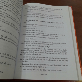 HƯỚNG DẪN HỌC TẬP VÀ LÀM THEO TẤM GƯƠNG ĐẠO ĐỨC HỒ CHÍ MINH (BÌA CỨNG)