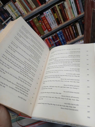 CUỘC TỔNG TIẾN CÔNG VÀ NỔI DẬY XUÂN MẬU THÂN 1968 (BÌA CỨNG)