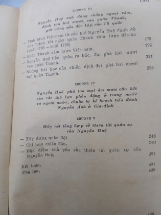 TÌM HIỂU THIÊN TÀI QUÂN SỰ CỦA NGUYỄN HUỆ - NGUYỄN LƯƠNG BÍCH, PHẠM NGỌC PHỤNG