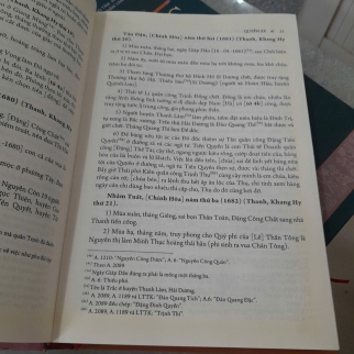 ĐẠI VIỆT SỬ KÝ TỤC BIÊN (1676 - 1789) - NGÔ THẾ LONG, NGUYỄN KIM HƯNG