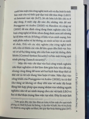 TỘI PHẠM MẠNG TRONG KỶ NGUYÊN SỐ VÀ TƯƠNG LAI HẬU ĐẠI DỊCH (BÌA CỨNG)