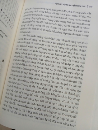 CON ĐƯỜNG TRUNG QUỐC VÀ PHÁT TRIỂN KINH TẾ CHẤT LƯỢNG CAO (BÌA CỨNG) - LỆ DĨ NINH
