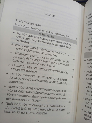 CON ĐƯỜNG TRUNG QUỐC VÀ PHÁT TRIỂN KINH TẾ CHẤT LƯỢNG CAO (BÌA CỨNG) - LỆ DĨ NINH