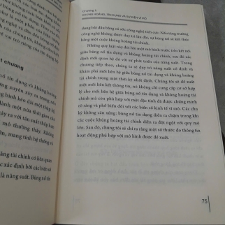 KINH TẾ VĨ MÔ VÀ CÁC CUỘC KHỦNG HOẢNG TÀI CHÍNH (BÌA CỨNG) - GARY B. GORTON, GUILLERMO L. ORDONEZ