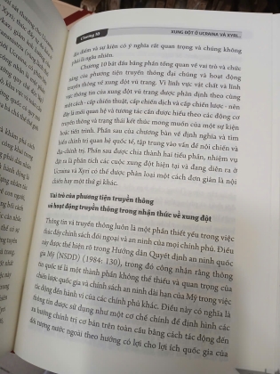 NGẪM LẠI CHIẾN TRANH TRONG THẾ KỶ XXI (BÌA CỨNG) - IULIAN CHIFU, GREG SIMONS