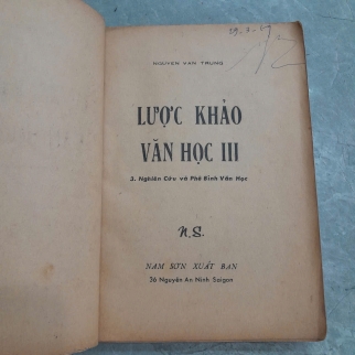 LƯỢC KHẢO VĂN HỌC - NGUYỄN VĂN TRUNG