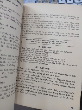 QUỐC SỬ LỚP NHẤT - PHẠM VĂN TRỌNG, PHẠM THỊ NGỌC DUNG