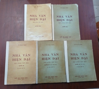 NHÀ VĂN HIỆN ĐẠI - VŨ NGỌC PHAN