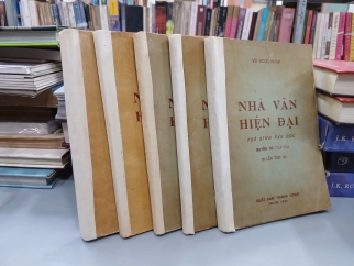 NHÀ VĂN HIỆN ĐẠI - VŨ NGỌC PHAN