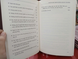 NGƯỜI VIỆT TRONG DÒNG LỊCH SỬ VĂN HÓA (BÌA CỨNG) - NGUYỄN XUÂN KÍNH