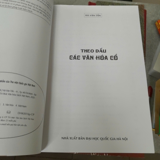 THEO DẤU CÁC VĂN HÓA CỔ - HÀ VĂN TẤN