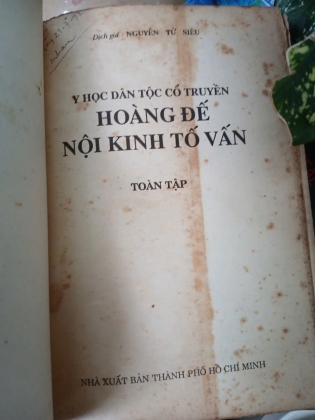 HOÀNG ĐẾ NỘI KINH TỐ VÂN - DỊCH GIẢ: NGUYỄN TỬ SIÊU