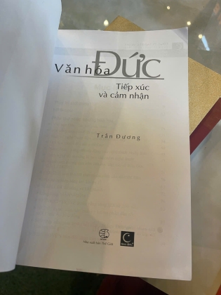 VĂN HOÁ ĐỨC TIẾP XÚC VÀ CẢM NHẬN - TRẦN ĐƯƠNG