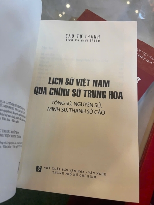 LỊCH SỬ VIỆT NAM QUA CHÍNH SỬ TRUNG HOA - CAO TỰ THANH DỊCH