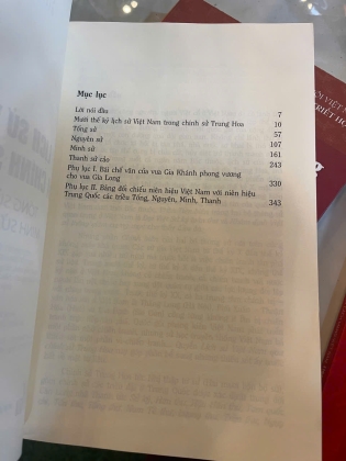 LỊCH SỬ VIỆT NAM QUA CHÍNH SỬ TRUNG HOA - CAO TỰ THANH DỊCH