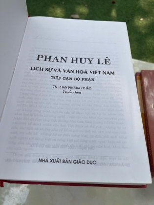 LỊCH SỬ VÀ VĂN HÓA VIỆT NAM TIẾP CẬN BỘ PHẬN (BÌA CỨNG) - PHAN HUY LÊ