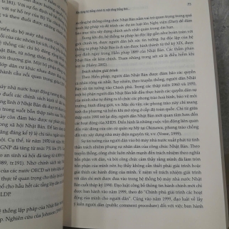 TỪ NHÀ NƯỚC ĐIỀU HÀNH SANG NHÀ NƯỚC KIẾN TẠO PHÁT TRIỂN - ĐINH TUẤN MINH, PHẠM THẾ ANH CHỦ BIÊN