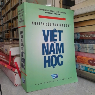 NGHIÊN CỨU VÀ GIẢNG DẠY VIỆT NAM HỌC 
