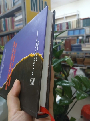 NHẬN THỨC VỀ MIỀN TRUNG VIỆT NAM - HÀNH TRÌNH 10 NĂM TIẾP CẬN (BÌA CỨNG) 