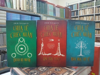 TRỌN BỘ 3 TẬP CHÚA TẾ NHỮNG CHIẾC NHẪN - F. R. R. TOLKIEN
