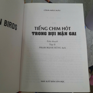 TIẾNG CHIM HÓT TRONG BỤI MẬN GAI - COLLEEN MC CCULLOUCH ( PHẠM MẠNH HÙNG DỊCH)