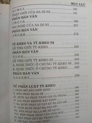TĂNG ĐỒ NHÀ PHẬT - ĐOÀN TRUNG CÒN 
