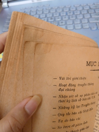 ĐẶC SAN TRUYỀN THÔNG ĐẠI CHÚNG 