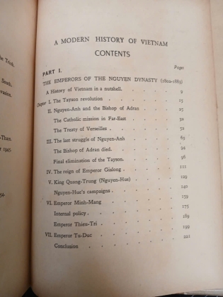 A MODERN HISTORY OF VIETNAM (BÌA CỨNG) - NGUYỄN PHÚT TẤN