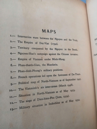 A MODERN HISTORY OF VIETNAM (BÌA CỨNG) - NGUYỄN PHÚT TẤN