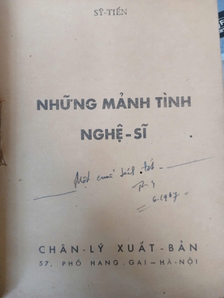 NHỮNG MẢNH TÌNH NGHỆ SĨ - SỸ TIẾN