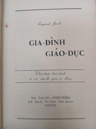 GIA ĐÌNH GIÁO DỤC - RAYMOND BEACH