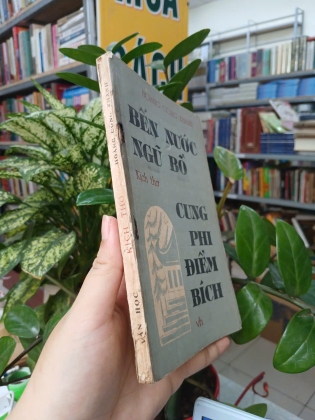 KỊCH THƠ BẾN NƯỚC NGŨ BỒ - CUNG PHI ĐIỂM BÍCH - HOÀNG CÔNG KHANH