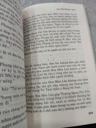 LỤC TIỂU PHỤNG HỆ LIỆT - CỔ LONG (ĐÔNG HẢI DỊCH)