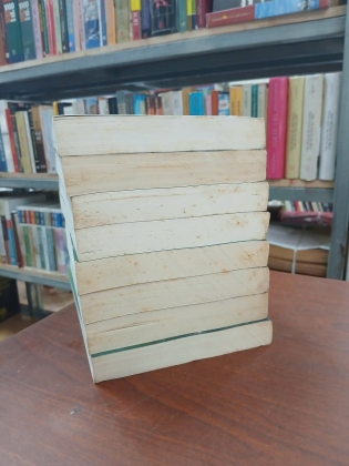 XÁC CHẾT LOẠN GIANG HỒ - NGỌA LONG SINH 