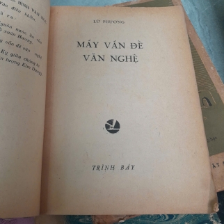 MẤY VẤN ĐỀ VĂN NGHỆ - LỮ PHƯƠNG