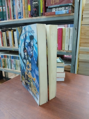 CỔ PHƯỢNG XUNG THIÊN - TAM MỘC