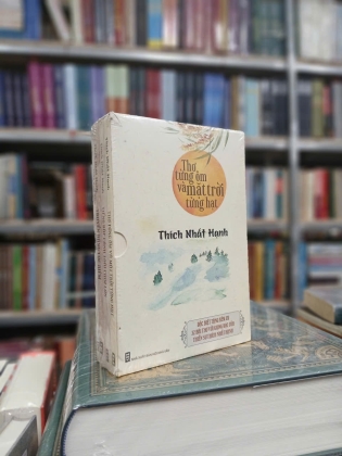 BOXSET THƠ TỪNG ÔM VÀ MẶT TRỜI TỪNG HẠT - THÍCH NHẤT HẠNH 