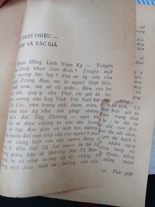 NHÀ SƯ VƯỚNG LỤY - TÔ MAN THÙ (BÙI GIÁNG DỊCH THUẬT)
