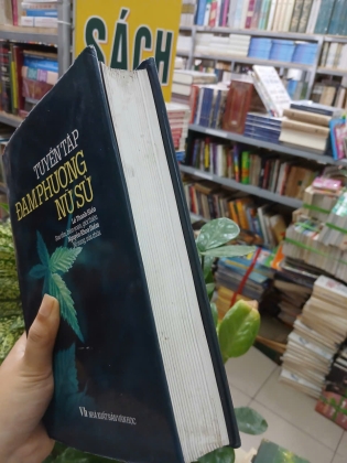 TUYỂN TẬP ĐẠM PHƯƠNG NỮ SỬ (BÌA CỨNG)