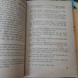 QUANG TRUNG ANH HÙNG DÂN TỘC - HOA BẰNG