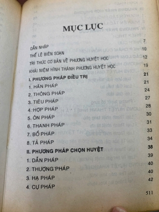 CHÂM CỨU PHƯƠNG HUYỆT HỌC - LÊ QUÍ NGƯU, LƯƠNG TÚ VÂN